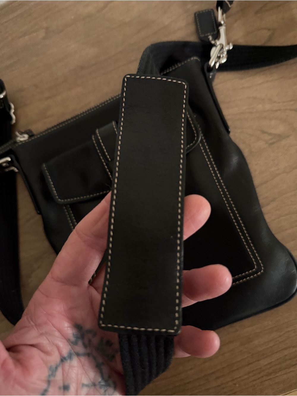 Coach Hampton Crossbody - Picture 9 of 10